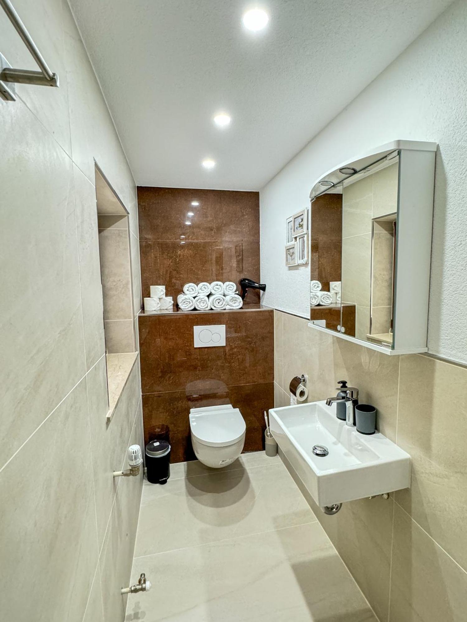 Fewo Central รูสท์ ภายนอก รูปภาพ